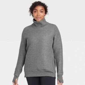 Women's All in Motion Grey Quilted Pullover Sweatshirt Size Medium